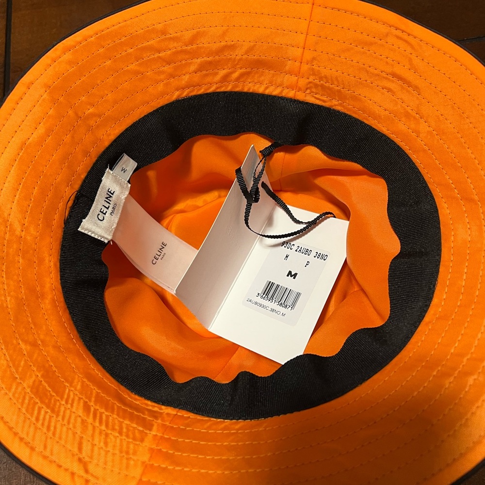 Brand new, authentic Celine Quilted Nylon Bucket Hat Size M. Tried on only!! - Picture 4 of 7